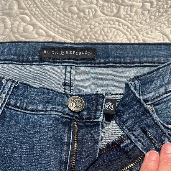 Rock & Republic Blue Jeans with Signature R Design - Picture 6 of 10